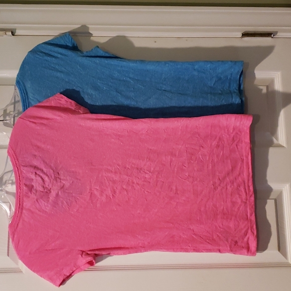 2 Aeropostale V neck Tee shirts - Picture 2 of 14